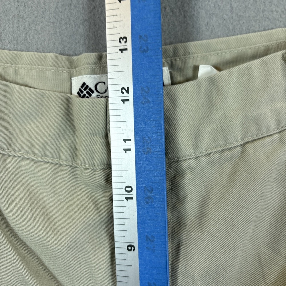 Columbia Shorts Womens Size 36 Beige Cargo Pockets Cotton Hiking Outdoor Logo - Picture 8 of 9